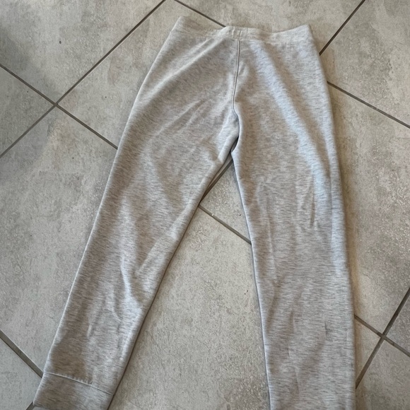 Aeropostale women’s  Gray Jogger Pants - Picture 3 of 6